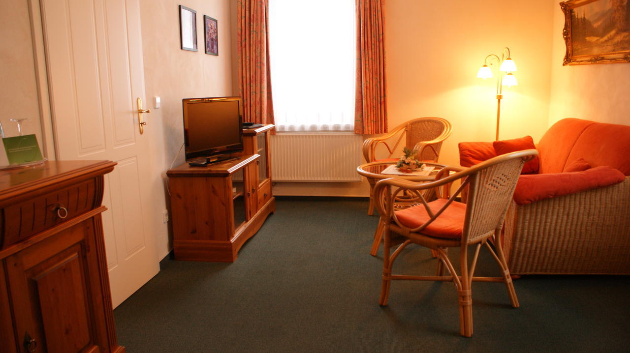 LandHotel Lönskrug Hellental Værelse billede